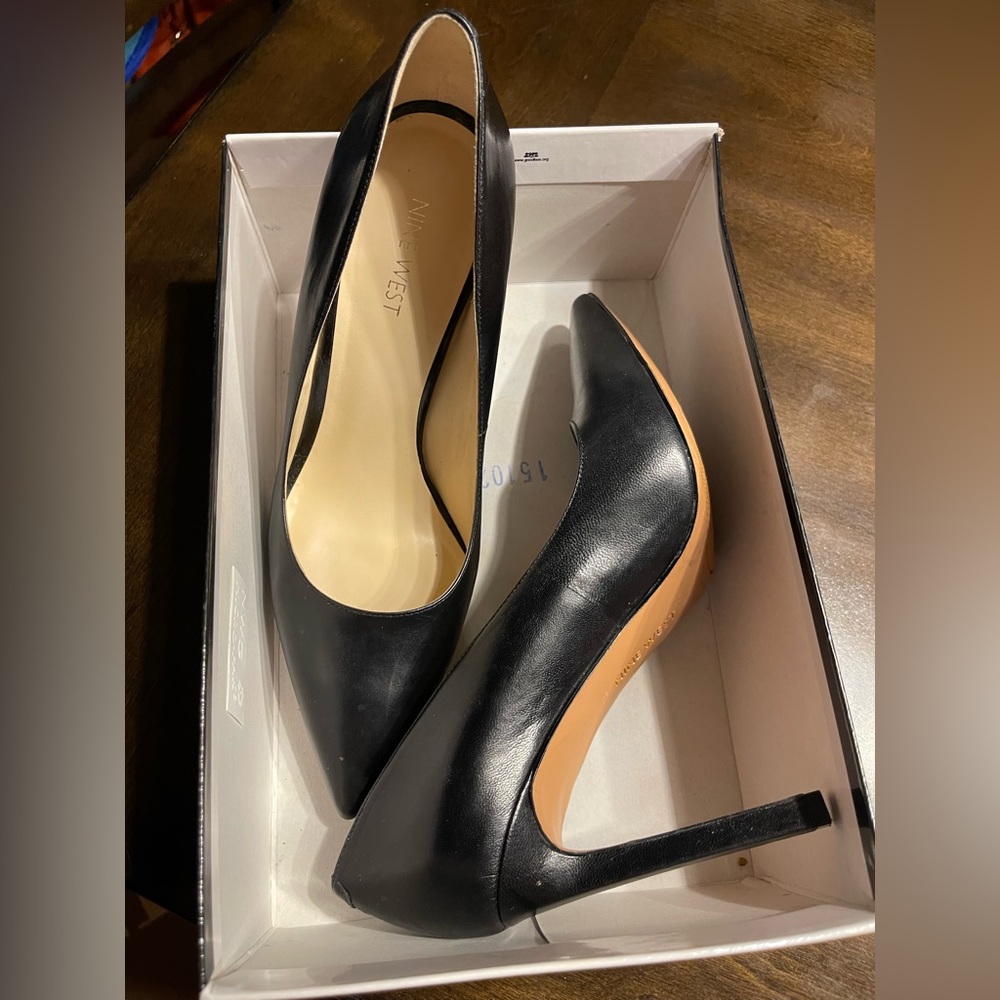 Nine West 9.5 black heels